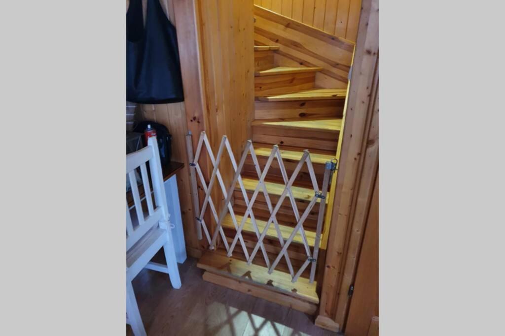 Cabana De Madera Especial Y Acogedora Карденете Экстерьер фото