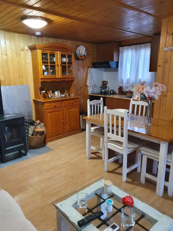 Cabana De Madera Especial Y Acogedora Карденете Экстерьер фото