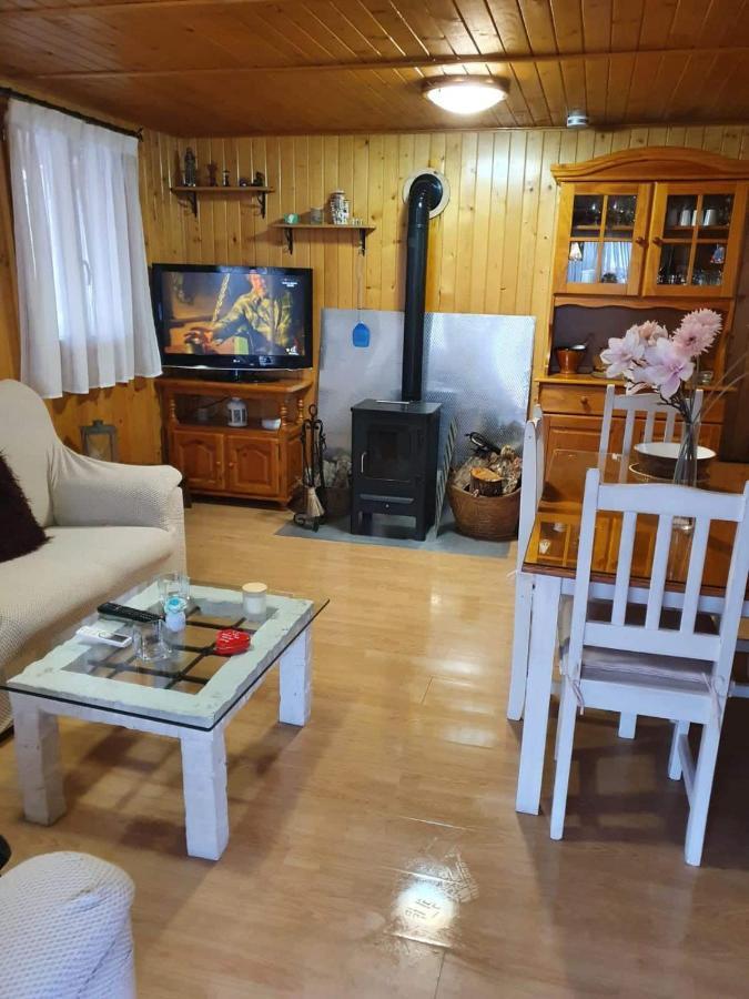 Cabana De Madera Especial Y Acogedora Карденете Экстерьер фото